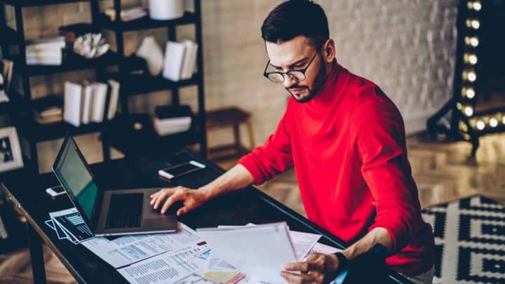 Indépendant : comment vous soulager administrativement ?