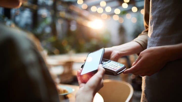 Payer chez les commerçants avec votre téléphone mobile