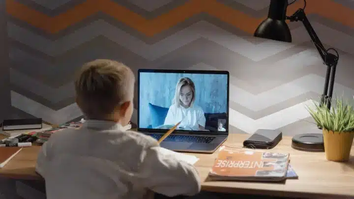 ENT 95 : comment se passe la première connexion à cet espace numérique de travail ?