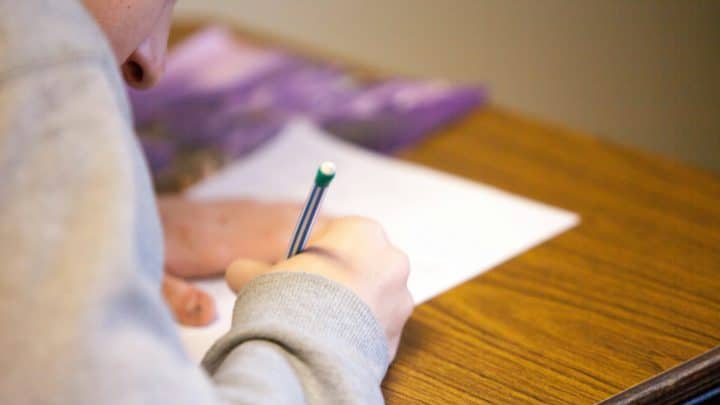 Bac 2024 : préparer l’écrit et le grand oral en spécialité – guide expert