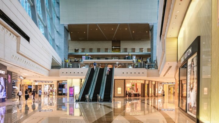 Comment améliorer le parcours client dans un centre commercial ?