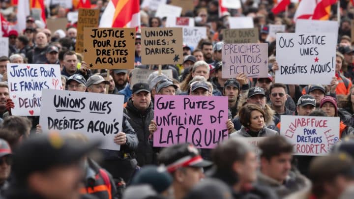 En direct du 1er mai : plus de 250 rassemblements annoncés, les employés d’ArcelorMittal en action à Dunkerque