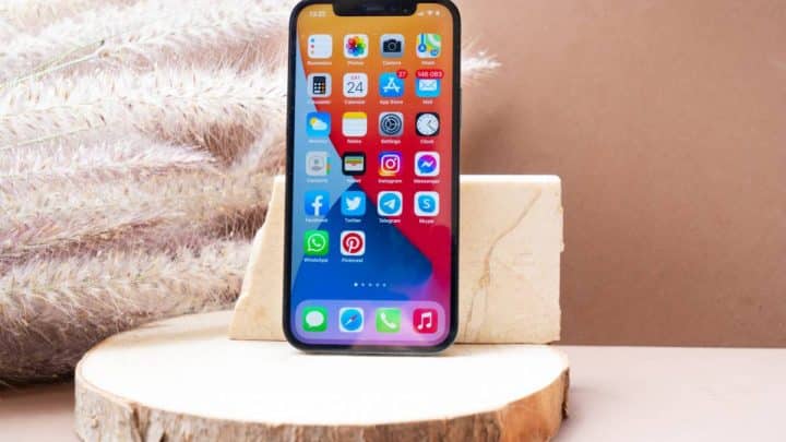 TFT, OLED ou Soft OLED : quel écran choisir pour votre iPhone 12 ?