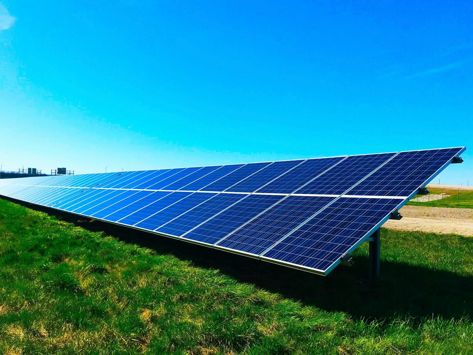 Stockage d’énergie par batteries solaires