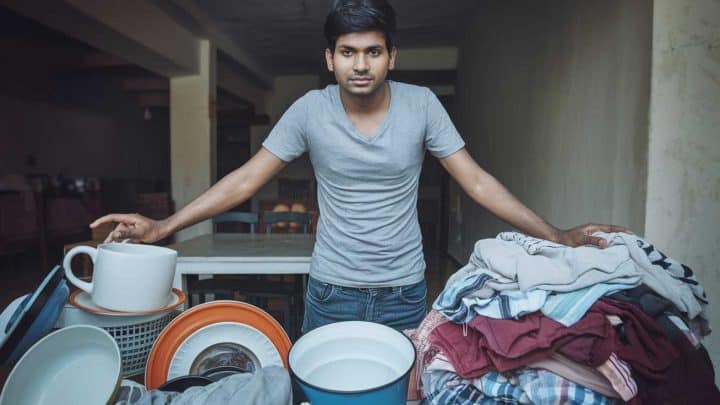 « Entre vaisselle et pliage de linge : les jeunes diplômés indiens, acteurs méconnus derrière l’évolution des robots en intelligence artificielle »