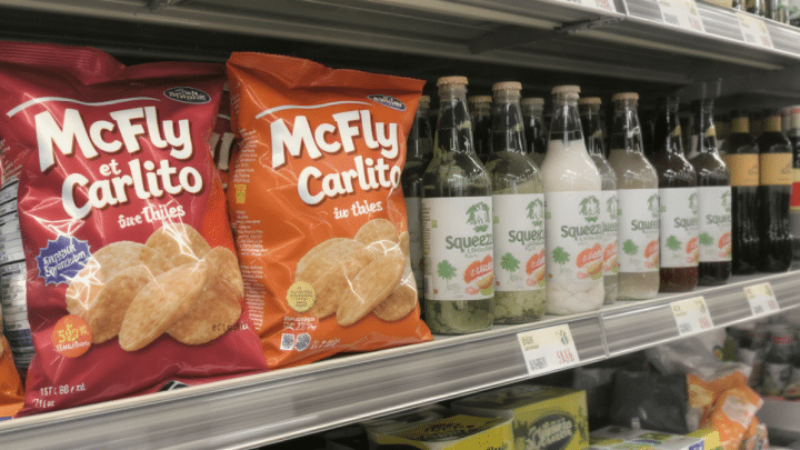 Chips signées McFly et Carlito, kombucha by Squeezie : quand les youtubeurs conquièrent les rayons des supermarchés
